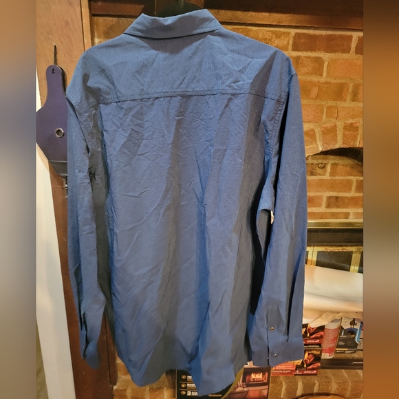 Swiss Tech Blue Long Sleeve Button Down Shirt Size XL - Picture 2 of 5